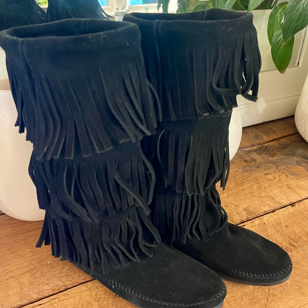 Minnetonka Black Suede Fringe Moccasin Boots - Picture 7 of 11